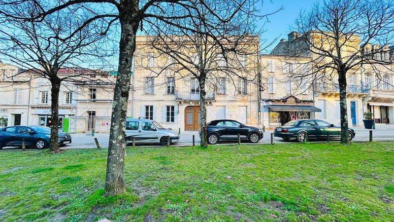 Appartement - 64 m² - 2 pièces