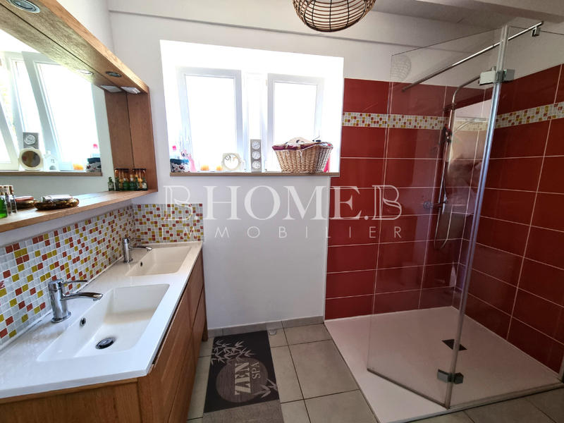 Maison - 123 m² - 4 pièces