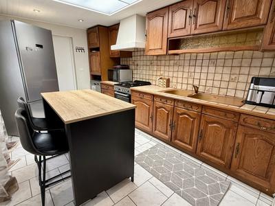 Maison - 83 m² - 4 pièces