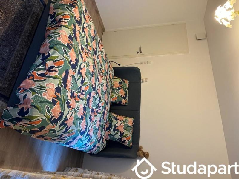 Chambre - 9 m² - 1 pièce