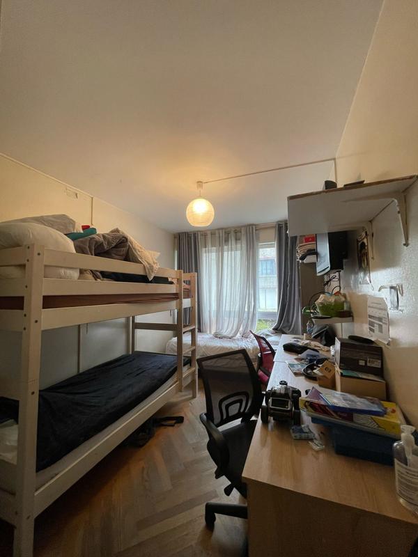 Appartement - 85 m² - 4 pièces