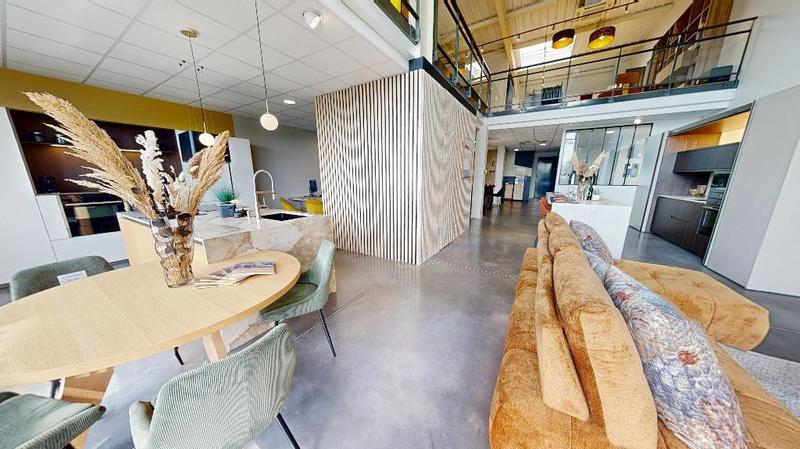 Local commercial - 255 m² - 1 pièce