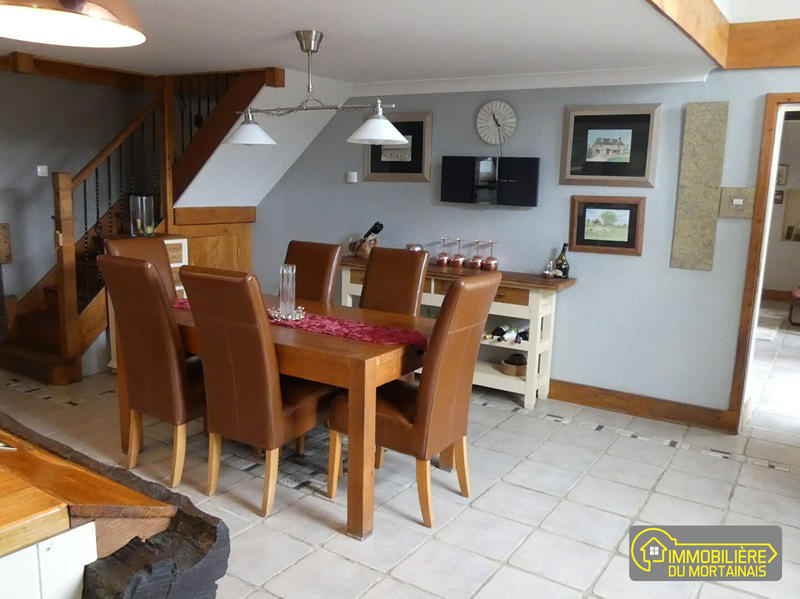 Maison - 234 m² - 6 pièces