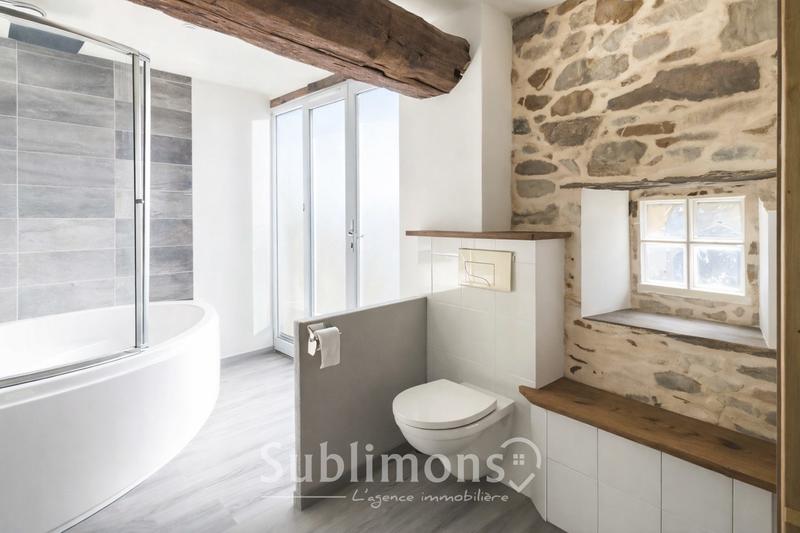 Maison - 104 m² - 4 pièces