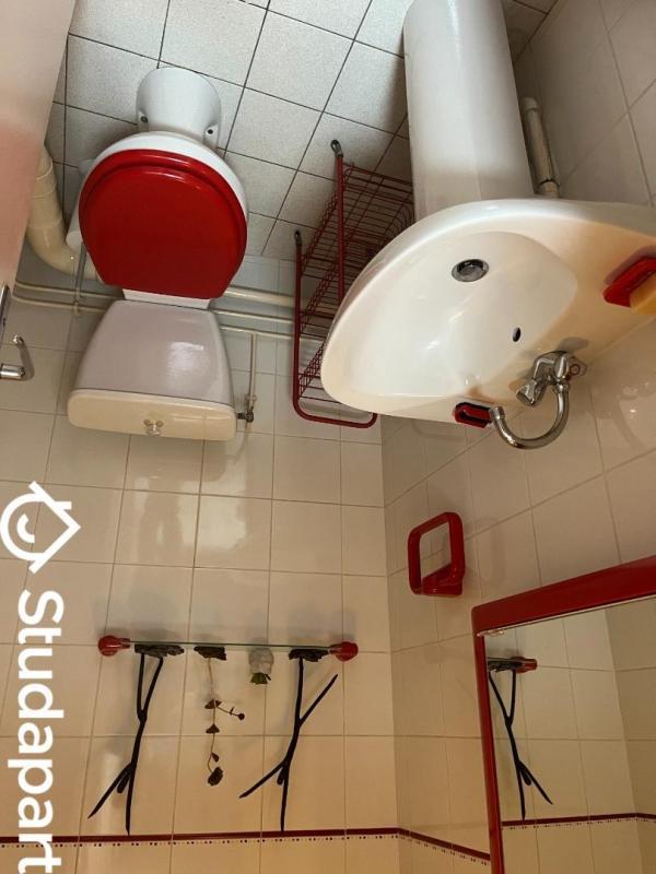 Chambre - 9 m² - 1 pièce