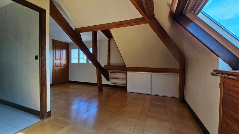 Maison - 247 m² - 7 pièces