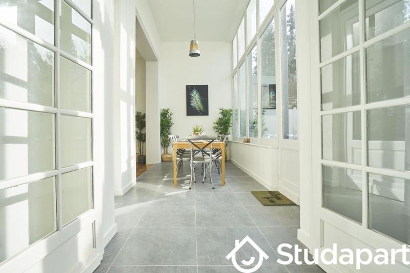 Chambre - 13 m² - 1 pièce