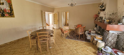 Maison - 142 m² - 7 pièces