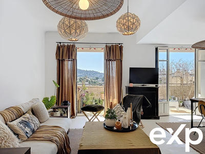 Appartement - 61 m² - 2 pièces