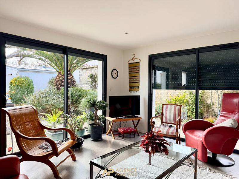 Maison - 102 m² - 4 pièces