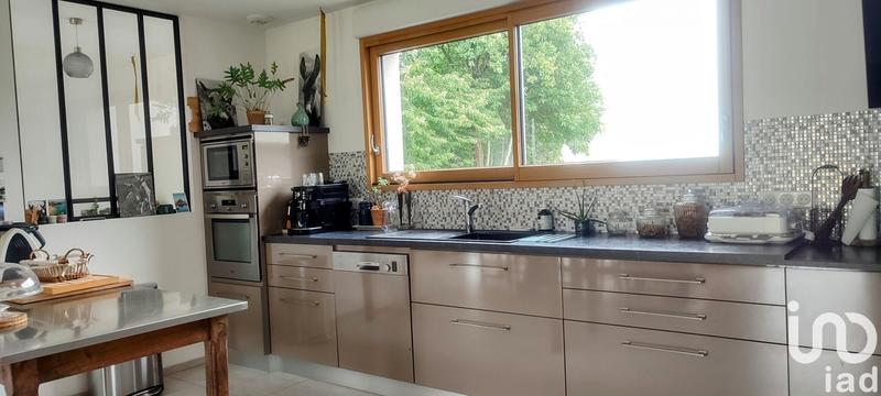 Maison - 170 m² - 8 pièces