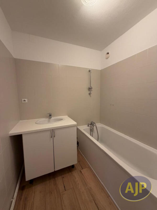 Appartement - 56 m² - 2 pièces