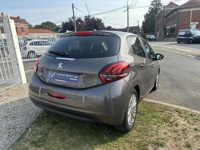 Peugeot 208 Style 1.2 Essence 82cv 1ère Main CarPlay/Android Auto Radar Ar