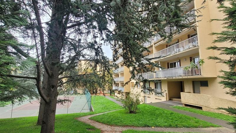 Appartement - 103 m² - 4 pièces