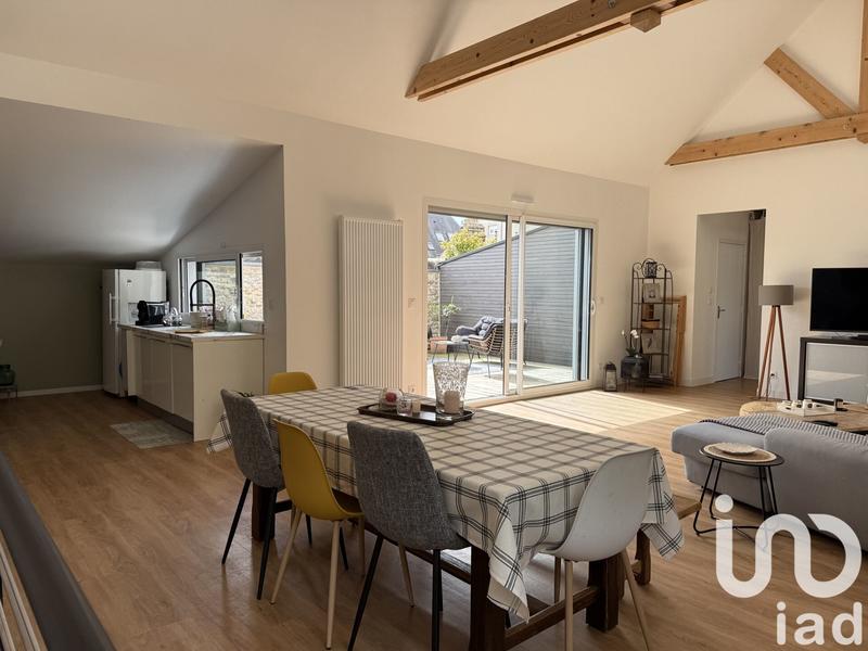 Maison - 210 m² - 7 pièces