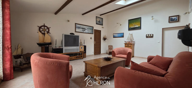 Maison - 111 m² - 7 pièces