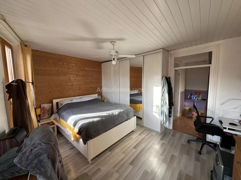 Appartement - 85 m² - 3 pièces