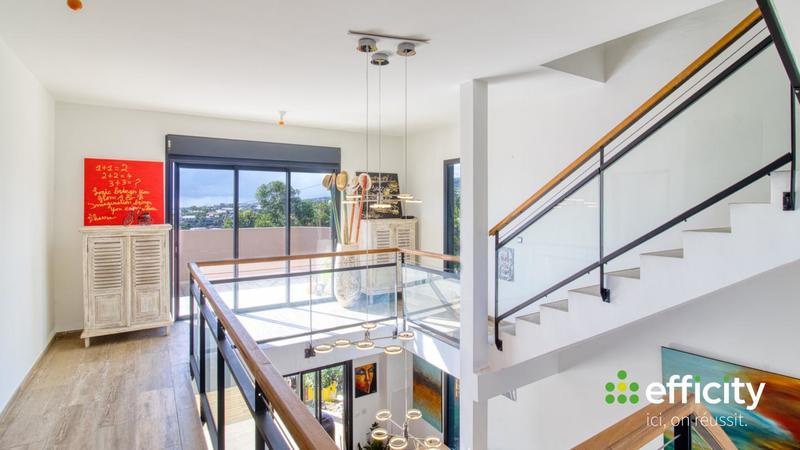 Maison - 149 m² - 5 pièces