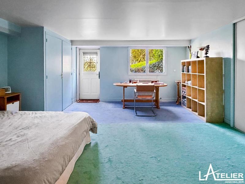 Maison - 209 m² - 8 pièces