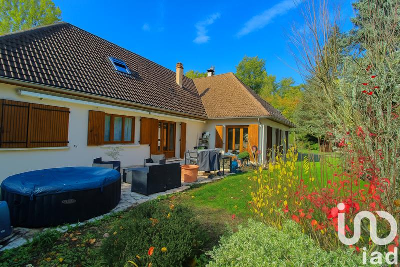 Maison - 250 m² - 11 pièces