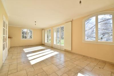 Maison - 158 m² - 6 pièces