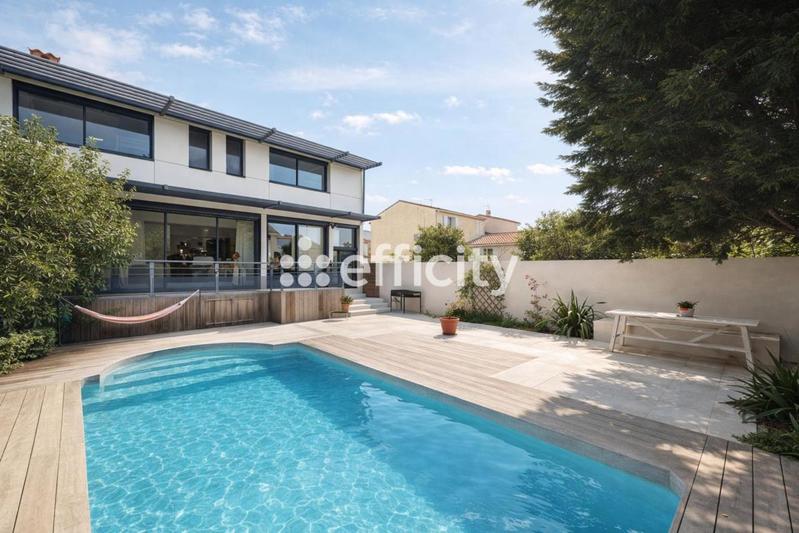 Villa - 175 m² - 6 pièces