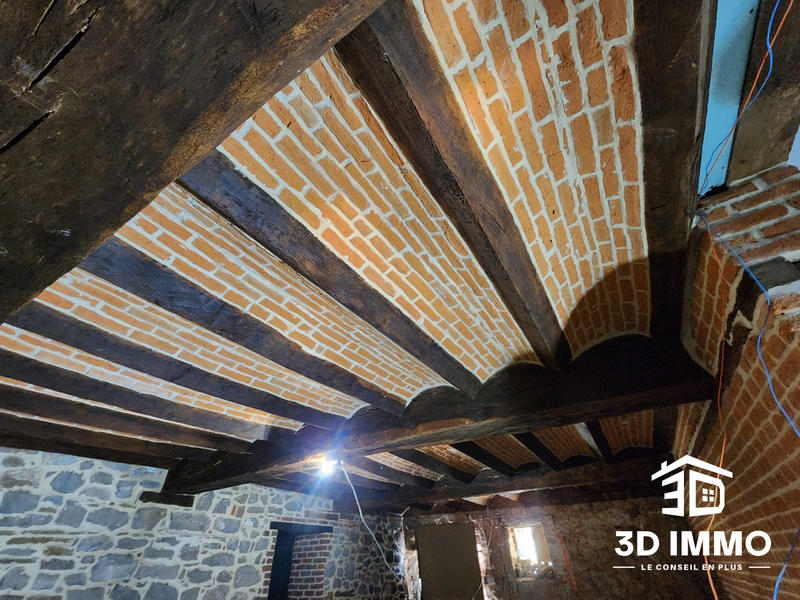 Maison - 305 m² - 7 pièces