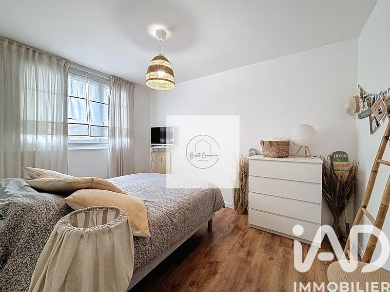 Appartement - 94 m² - 5 pièces