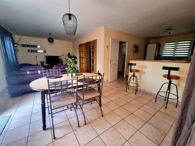 Maison - 90 m² - 3 pièces