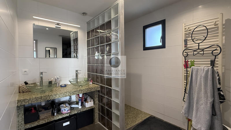 Maison - 167 m² - 7 pièces