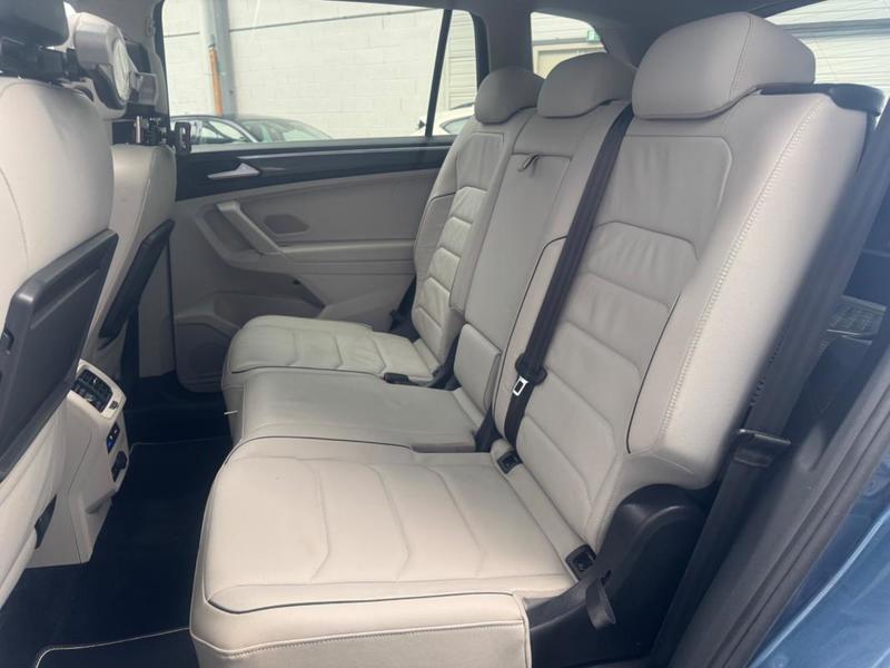 Volkswagen Tiguan Allspace 1.5 Tsi 150 Evo Carat Exclusive Bva / Affichage Tête Haute Dynaudio