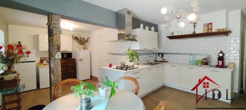 Corps de ferme - 220 m² - 7 pièces