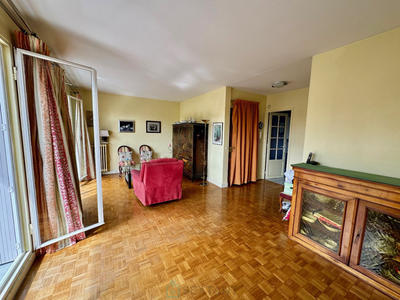 Appartement - 80 m² - 4 pièces