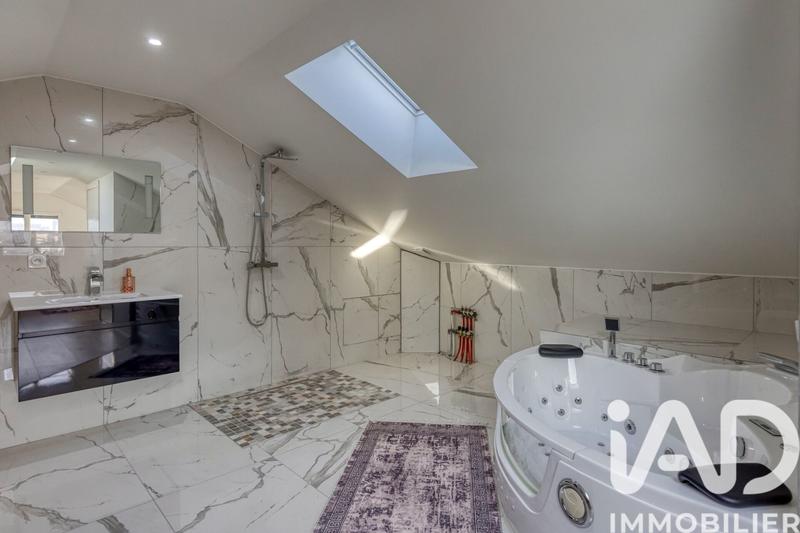 Maison - 149 m² - 5 pièces