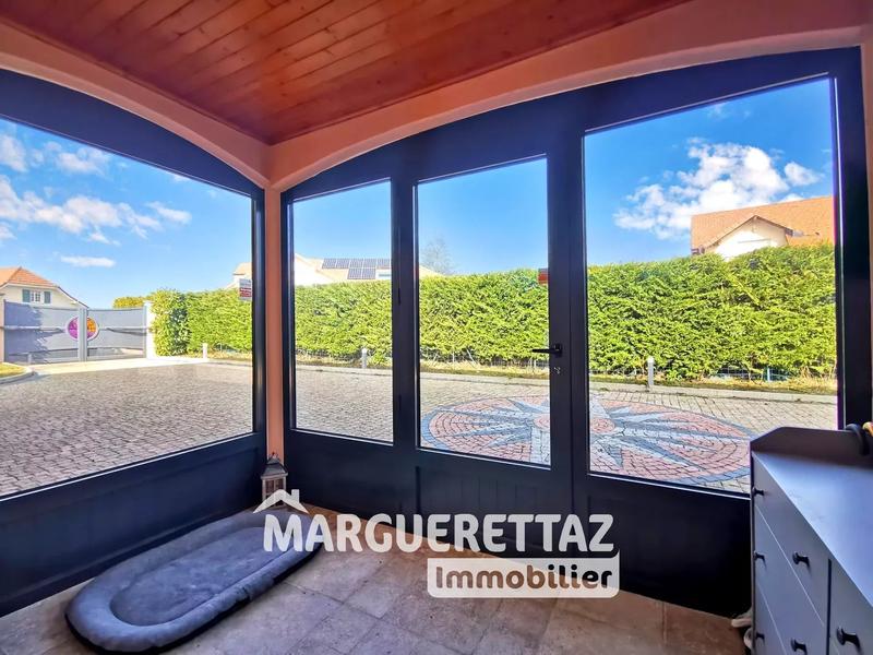 Villa - 352 m² - 10 pièces