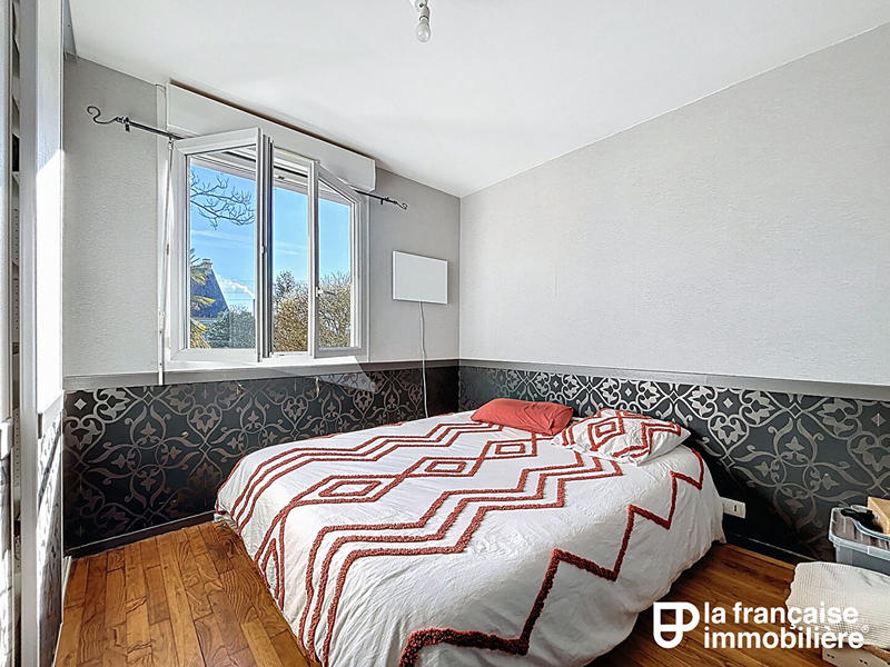 Maison - 92 m² - 6 pièces