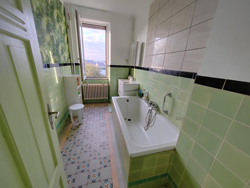 Maison - 170 m² - 8 pièces