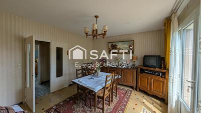 Maison - 90 m² - 6 pièces