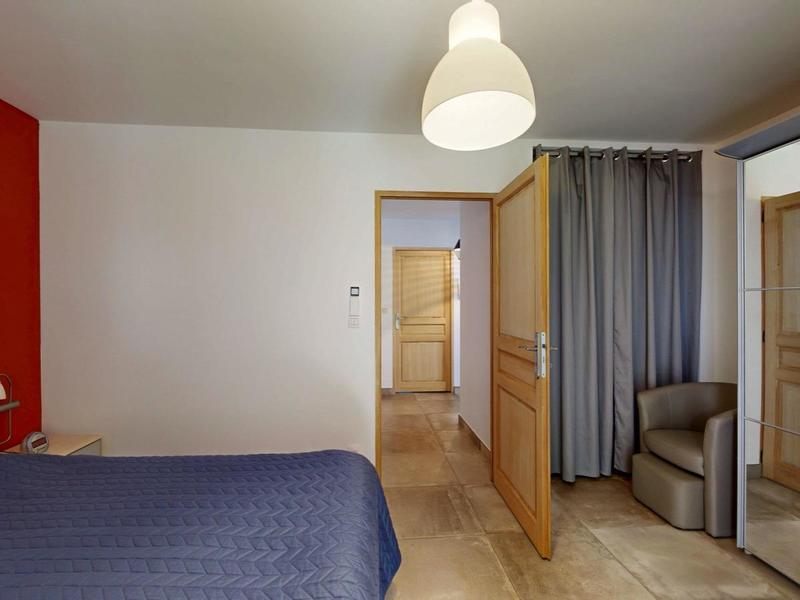 Villa - 144 m² - 10 pièces