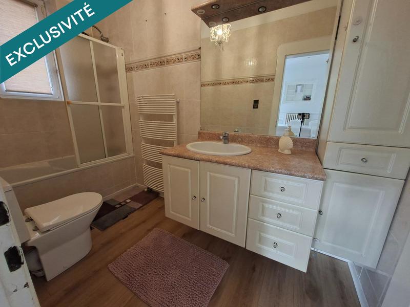 Maison - 180 m² - 8 pièces