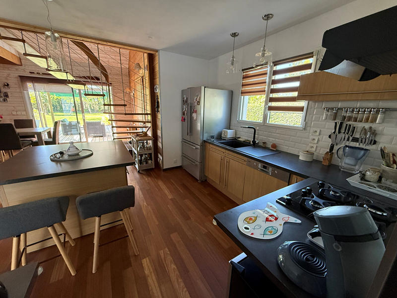 Maison - 110 m² - 4 pièces