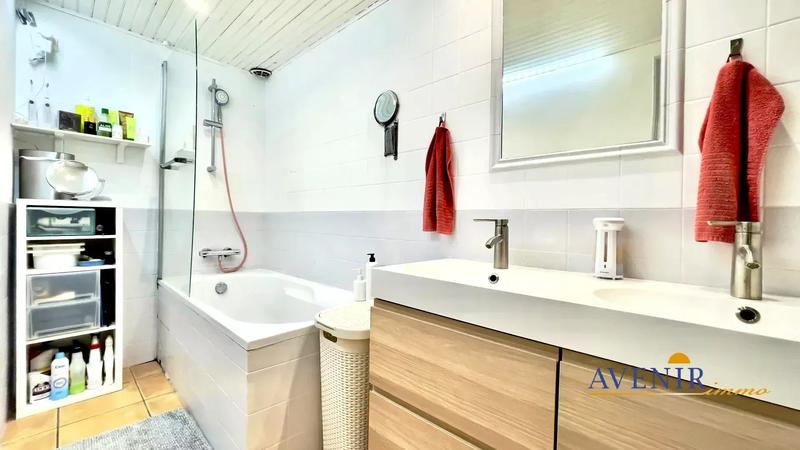 Maison - 84 m² - 5 pièces