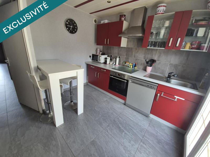 Maison - 97 m² - 5 pièces