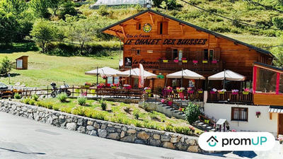 Châlet - 303 m² - 11 pièces