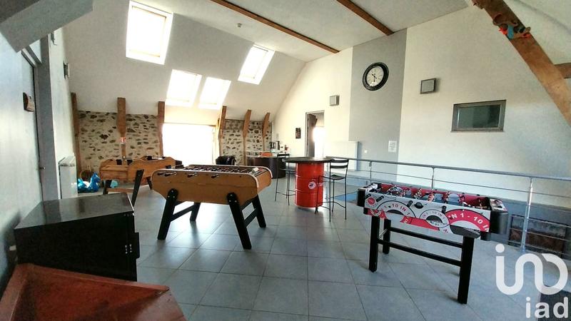 Maison - 613 m² - 18 pièces