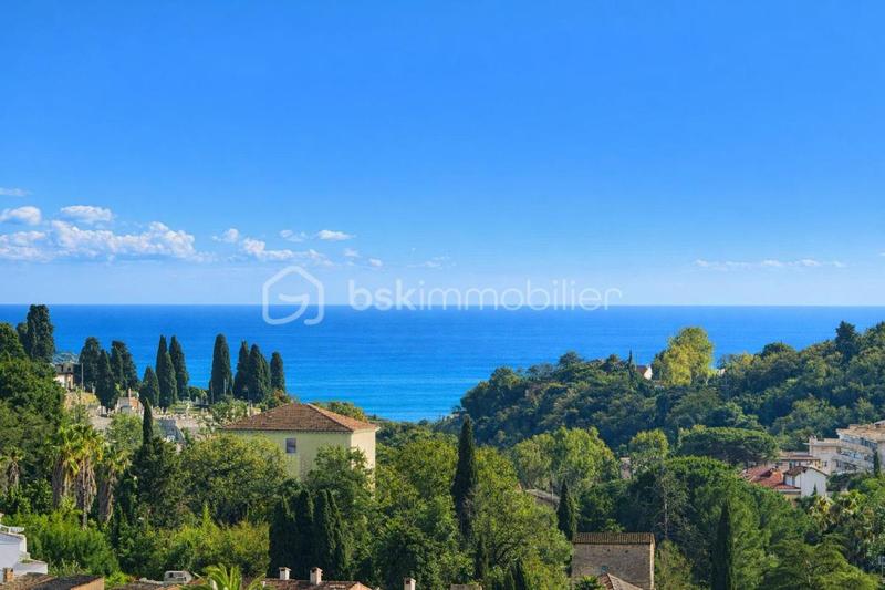 Appartement - 77 m² - 4 pièces