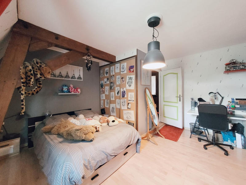 Maison - 209 m² - 8 pièces