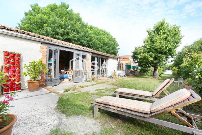 Maison - 276 m² - 10 pièces