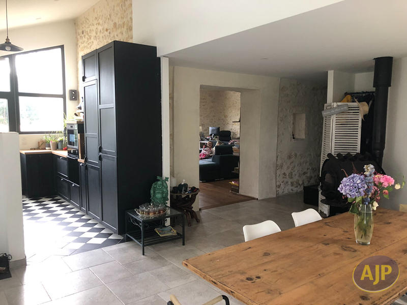 Maison - 155 m² - 5 pièces