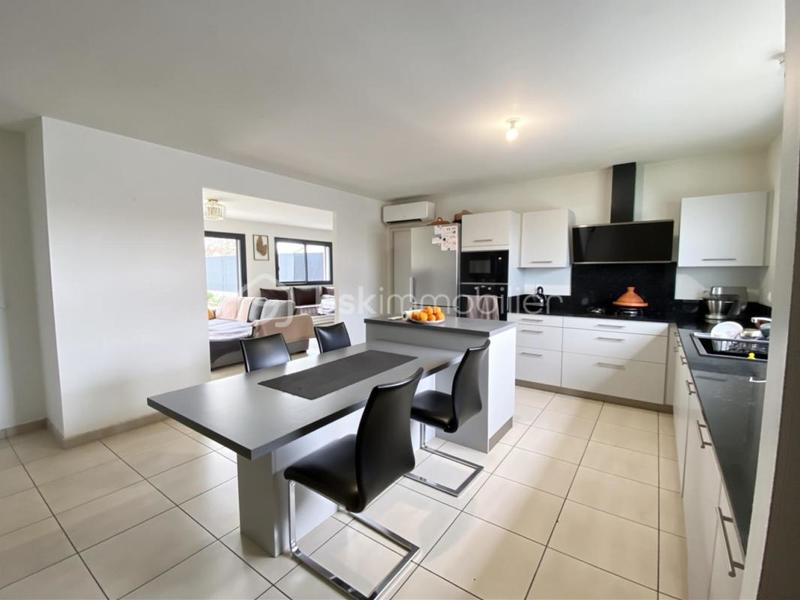 Maison - 110 m² - 4 pièces